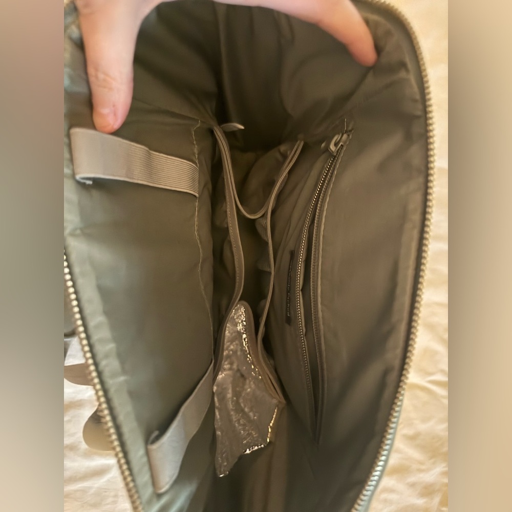 NWOT Freshly Picked Olive neoprene Seoul Diaper backpack - Picture 3 of 3
